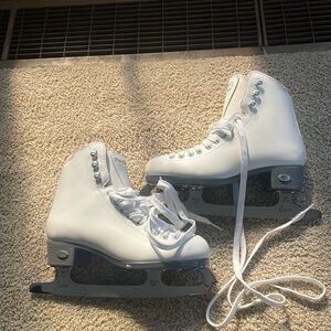 Riedell Pearl skates 114 Pearl size 6